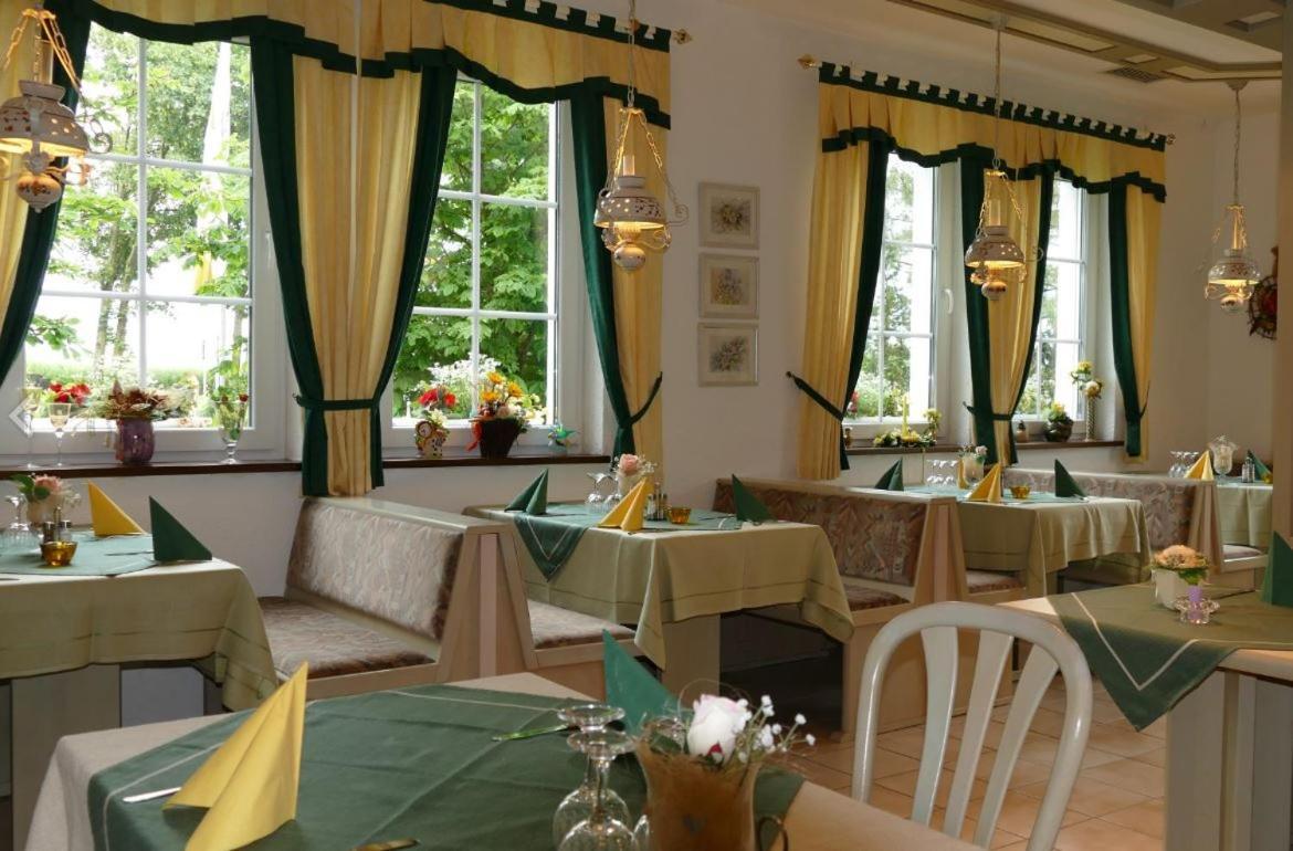 Zenner'S Landhotel Newel ภายนอก รูปภาพ