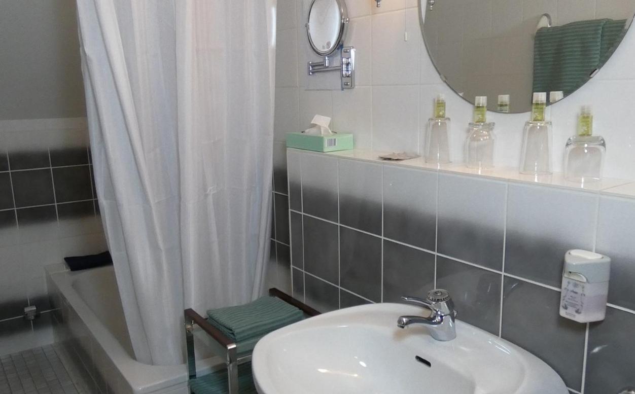 Zenner'S Landhotel Newel ภายนอก รูปภาพ